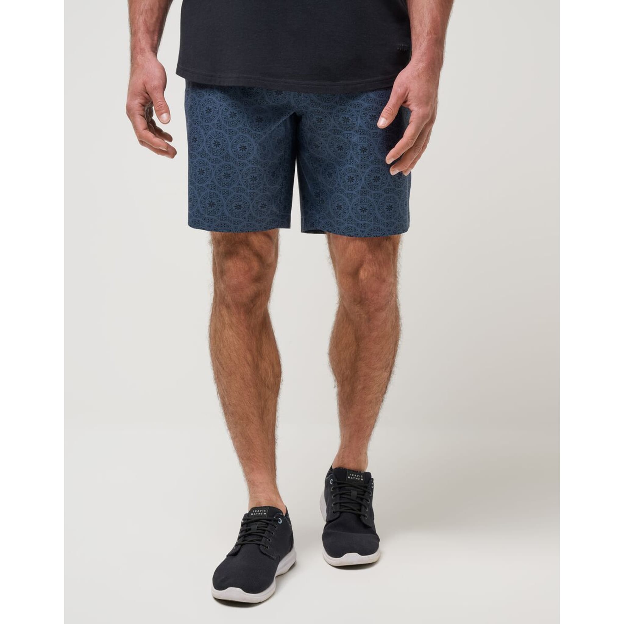 Travis Mathew Beyond The Limits Short Herren